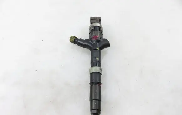 Toyota RAV 4 (XA20) Fuel injector 2367027030