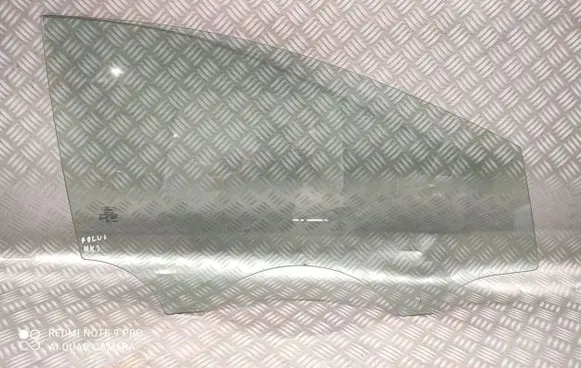 Ford Focus Sliding door window/glass F1EBA21410A