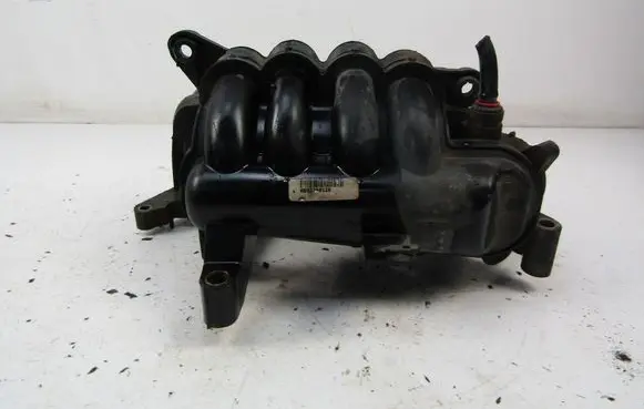 Ford Fiesta Intake manifold 