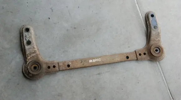 Nissan Qashqai Lower shock absorber bracket 131KM