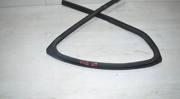 Dacia Duster II Rubber seal rear door 
