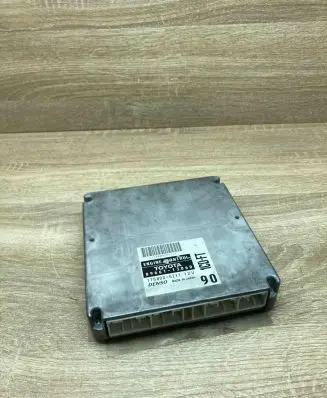 Toyota Corolla Verso E121 Engine control unit/module ECU 8966113060 1758005211
