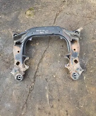 Volkswagen PASSAT B5.5 Front subframe