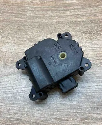 Subaru Outback (BS) Air flap motor/actuator 1138004030