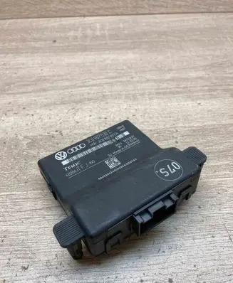Volkswagen PASSAT B6 Gateway control module 3C0907530C 3C0907951A