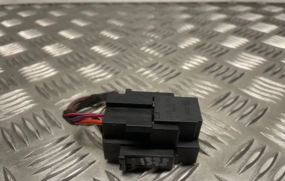 Audi A6 S6 C7 4G Other relay 8K0937529 4H0951253C