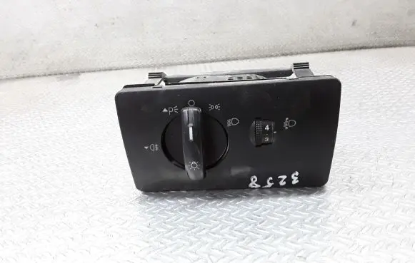Ford Mondeo Mk III Light switch 4S7T13A024CA