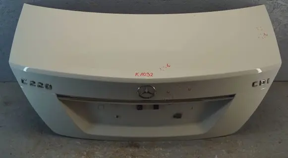 Mercedes-Benz C W204 Tailgate/trunk/boot lid