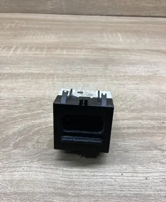 Renault Megane I Screen/display/small screen 7700421037