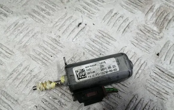 Mercedes-Benz B W246 W242 Seat adjustment motor P1122300803 1015 20110923