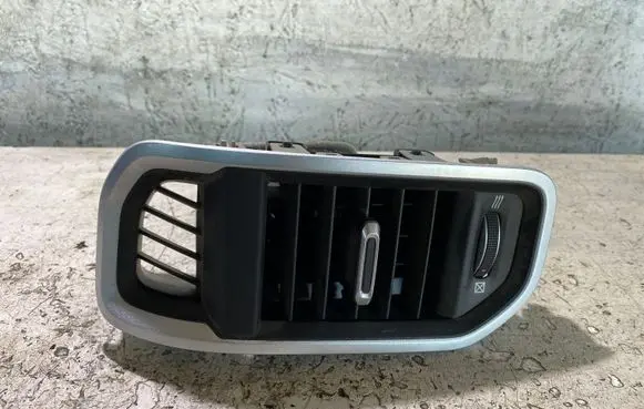 Ram 1500 Cabin air duct channel 5YK06117AC 0717A8 76668E02
