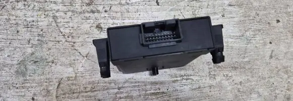 Volkswagen Golf V Gateway control module 1K0907530L 1K0907951