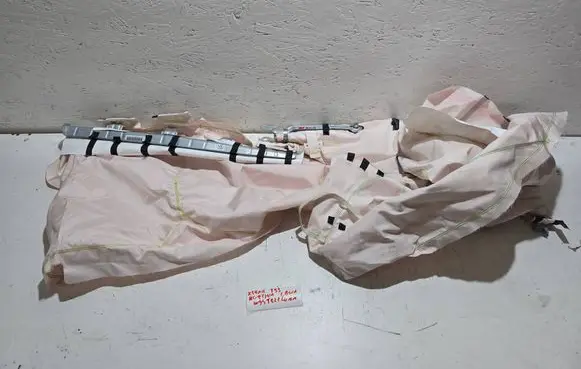 Roof airbag