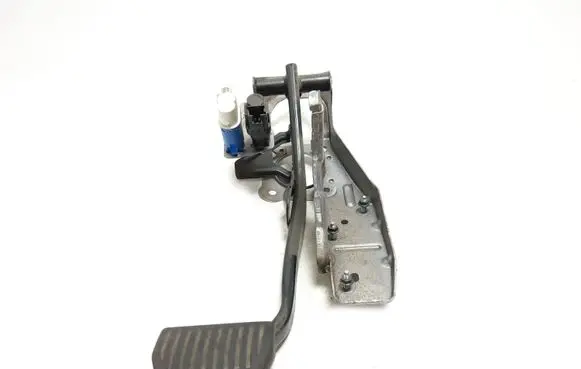 Volvo XC60 Brake pedal 31341100