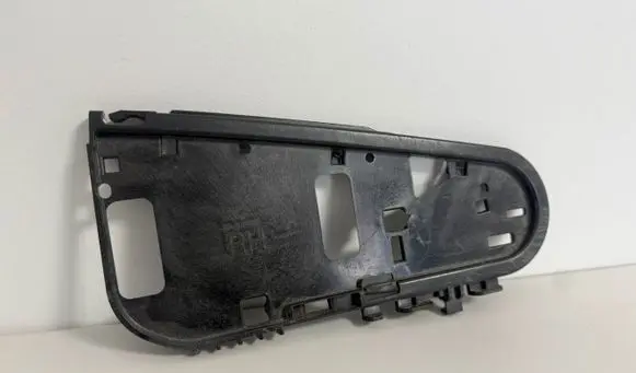 BMW X6 F16 Cup holder T18447