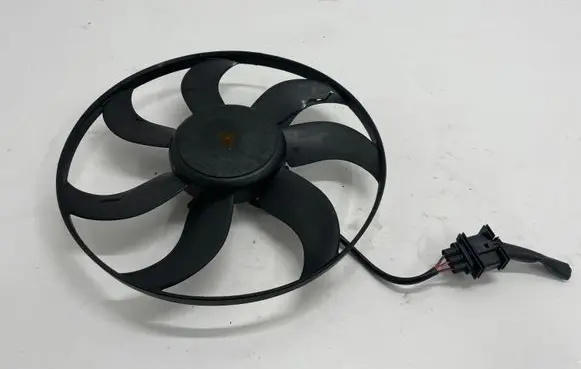 Skoda Fabia Mk3 (NJ) Electric radiator cooling fan 6R0959455E