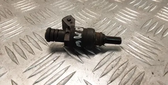 BMW 5 E39 Fuel injector 1427240