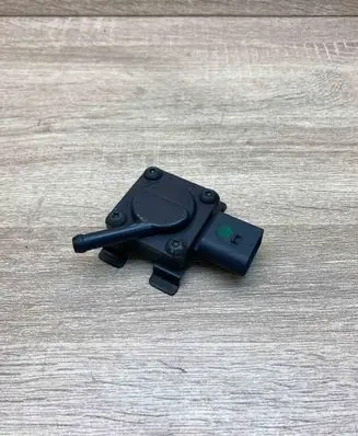 BMW 5 E60 E61 Exhaust gas pressure sensor 7789219 USED