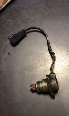 BMW 5 E34 Sensor 0281002071