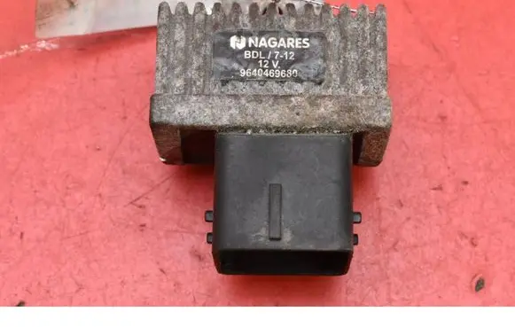 Mercedes-Benz E C207 W207 Glow plug 9640469680