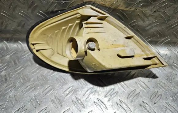 Nissan Almera N16 Front indicator light 185822B