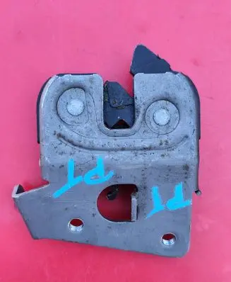 BMW 5 E60 E61 Seat back rest lock catch 7112864