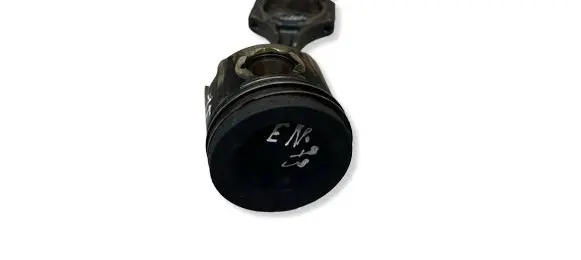 KIA Sportage Piston with connecting rod K88