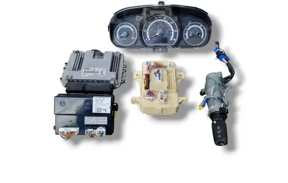 KIA Ceed Engine ECU kit and lock set 0281016872 39114-2A560