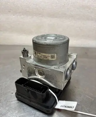 Renault Trafic III (X82) Master brake cylinder