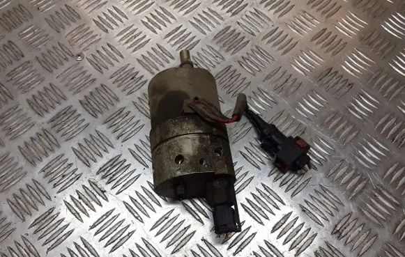 Peugeot 406 Master brake cylinder 0130108095
