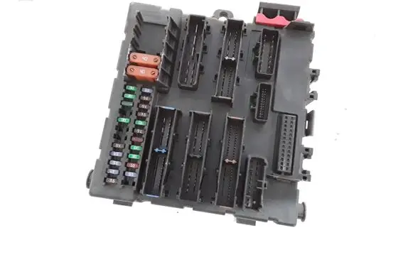 Cadillac BLS Fuse module 12766739 519160105 03014470