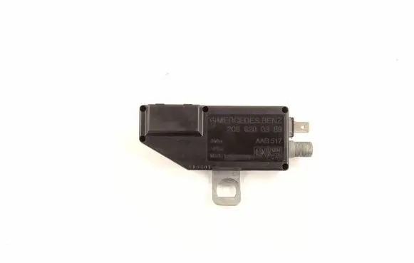 Mercedes-Benz CLK A208 C208 Aerial antenna amplifier 2088200389 A2088200389