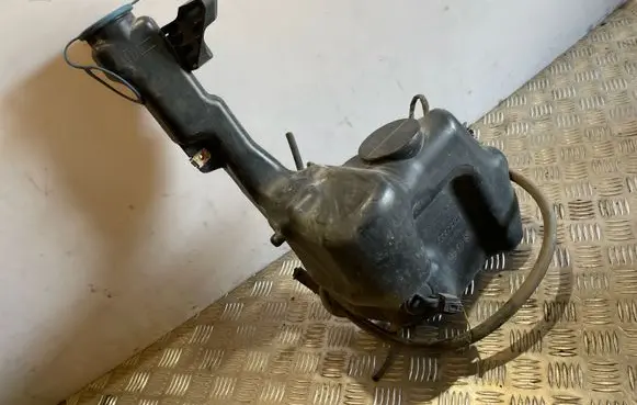 Mercedes-Benz C W204 Windshield washer fluid reservoir/tank A2048690120