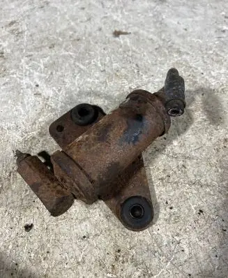 Hyundai Santa Fe Clutch master cylinder