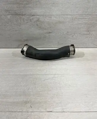 Intercooler hose/pipe