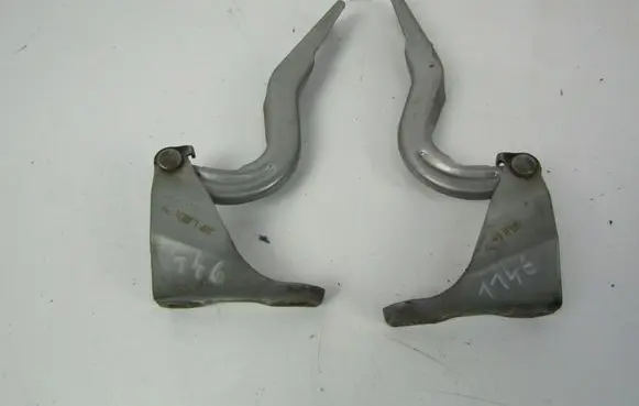 Honda CR-V Engine bonnet/hood hinges 