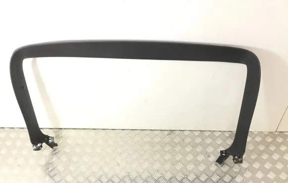 Porsche Macan (95B) Tailgate trim 95B867973