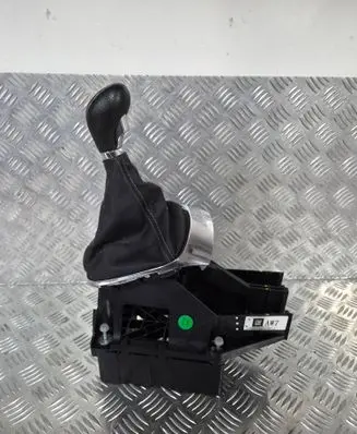 Opel Mokka Gear shifter/selector 55597660