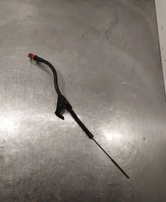 Peugeot 3008 I Oil level dip stick 