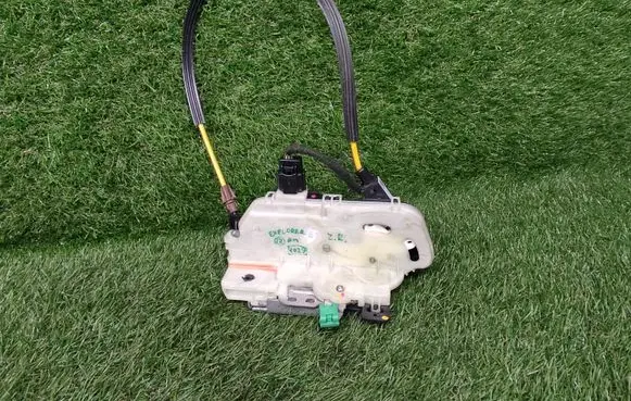 Ford Explorer Rear door lock 8A5A5426412EA 960986109