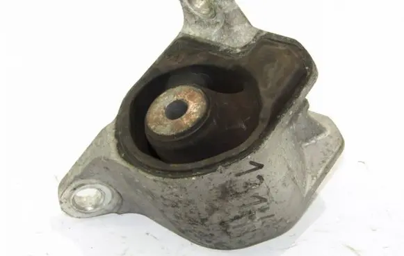 Honda Civic IX Engine mount bracket