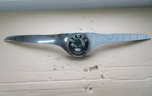 Skoda Fabia Mk2 (5J) Front grill 5J0853633