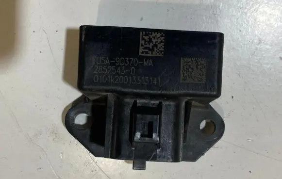 Ford Mustang VI Fuel pump relay FU5A9D370MA