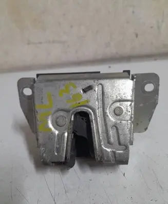 Mercedes-Benz ML W163 Tailgate/trunk/boot lock/catch/latch 1637400235