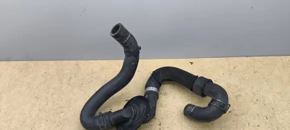 Mercedes-Benz C W204 Engine coolant pipe/hose A2038302496