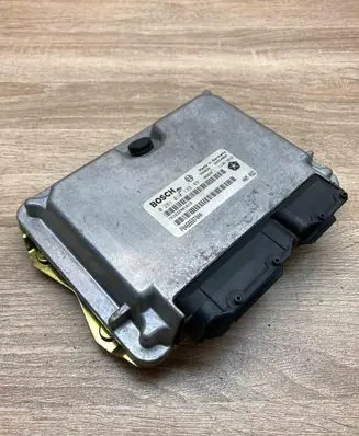 Chrysler Voyager Engine control unit/module ECU P04686870AA 0281010139
