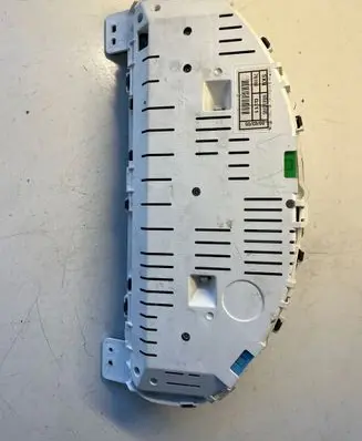 Honda CR-V Speedometer (instrument cluster) HR0333105 78100G311