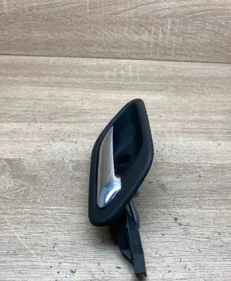 BMW 5 E39 Front door interior handle 8226050
