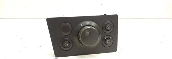 Opel Zafira B Light switch 13205863 004060130