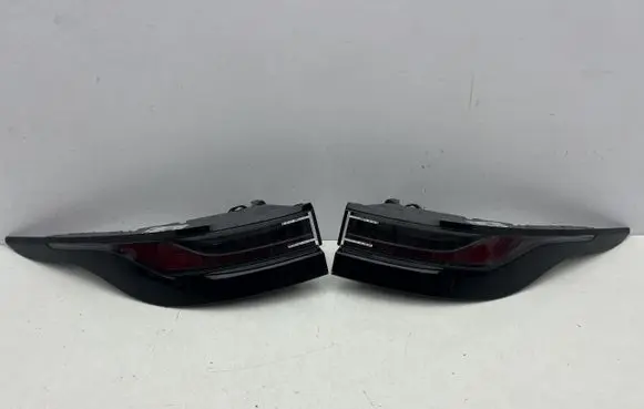 Land Rover Evoque II Rear/tail lights R8D213404A R8D213405A